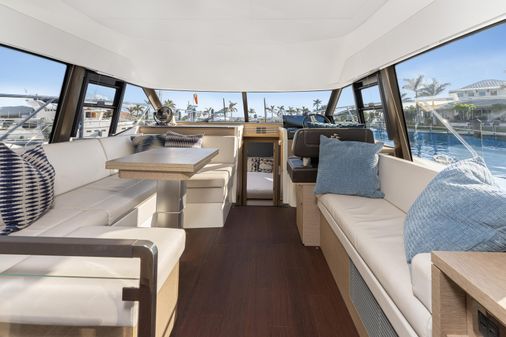 Prestige 420 Flybridge image