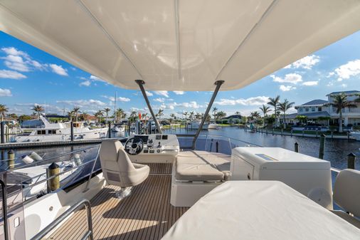 Prestige 420 Flybridge image