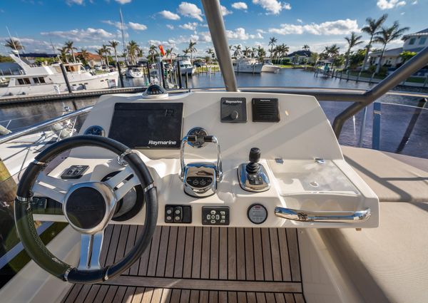 Prestige 420 Flybridge image