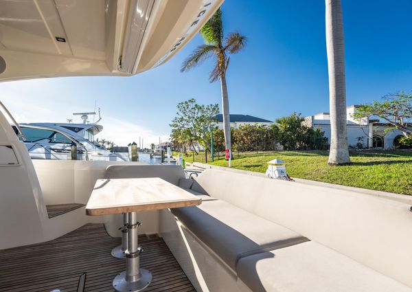 Prestige 420 Flybridge image