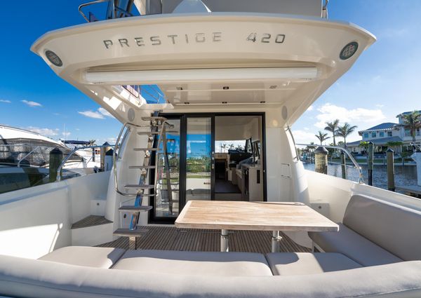 Prestige 420 Flybridge image