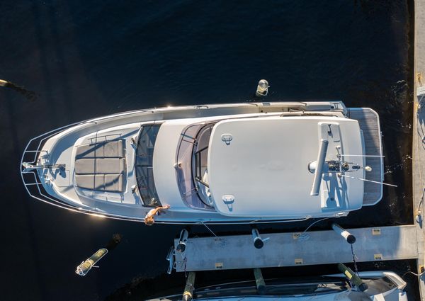 Prestige 420 Flybridge image