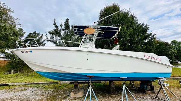 Boston Whaler 270 Outrage 