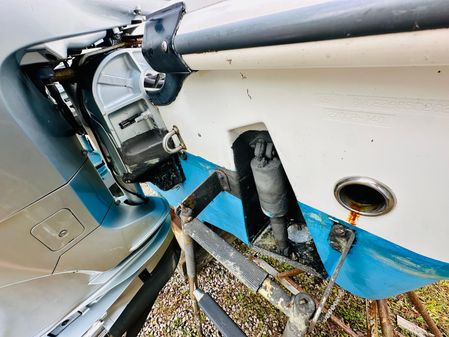 Boston-whaler 270-OUTRAGE image