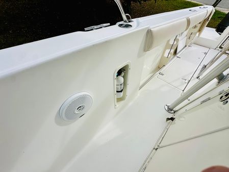 Boston-whaler 270-OUTRAGE image