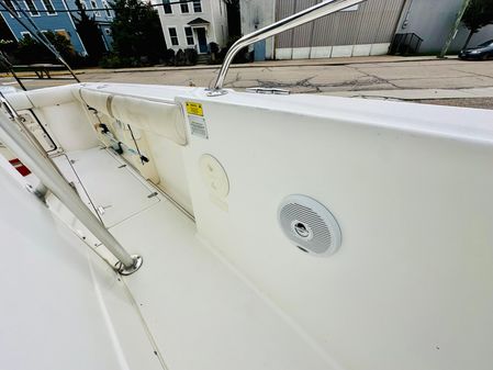 Boston-whaler 270-OUTRAGE image