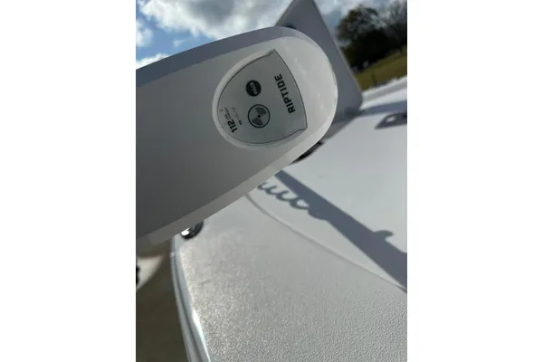 Sportsman Tournament 234 Bay Boat image