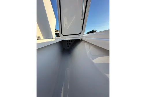 Sportsman Tournament 234 Bay Boat image