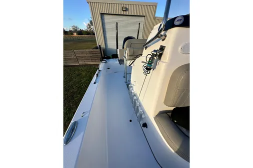 Sportsman Tournament 234 Bay Boat image