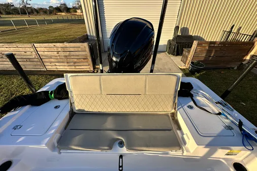 Sportsman Tournament 234 Bay Boat image