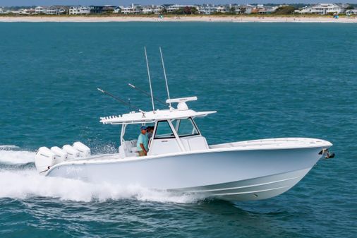 Yellowfin 39 image