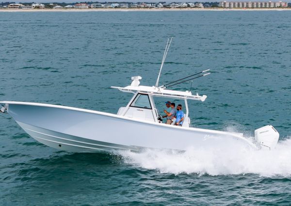 Yellowfin 39 image