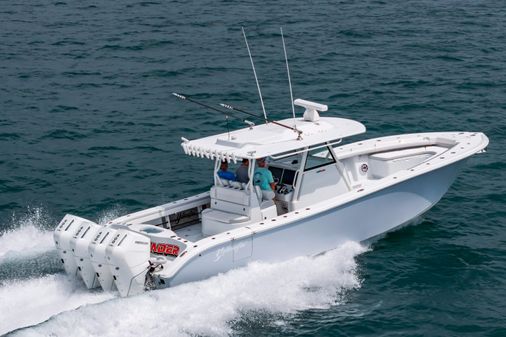 Yellowfin 39 image