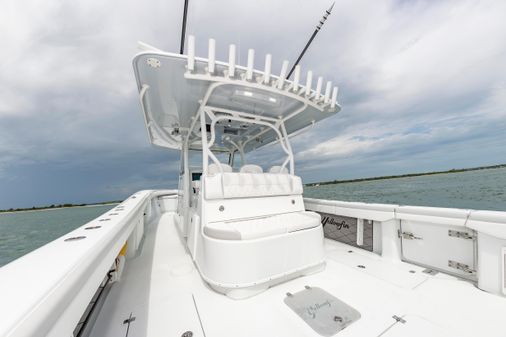 Yellowfin 39 image