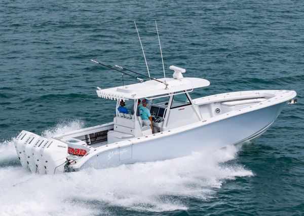 Yellowfin 39 image