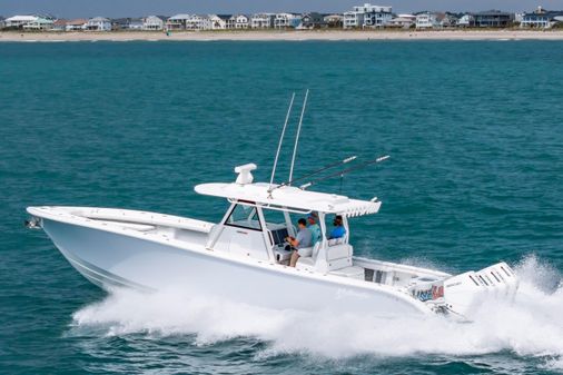 Yellowfin 39 image