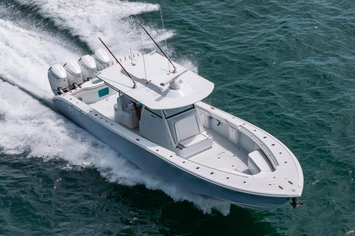 Yellowfin 39 image