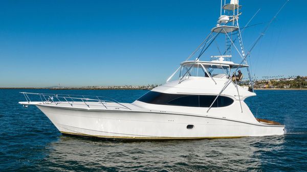 Hatteras 64 Convertible 