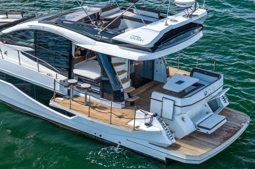 Galeon 470 Sky image