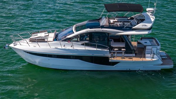 Galeon 470 Sky