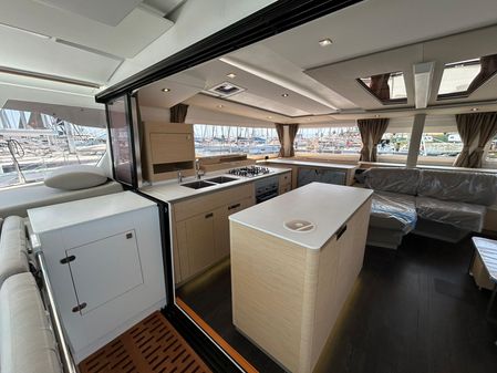 Fountaine Pajot Aura 51 image