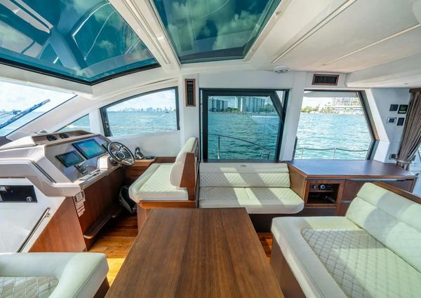 Galeon 470 Sky image