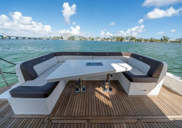 Galeon 470 Sky image