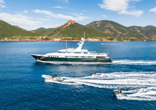 Feadship FEADSHIP image