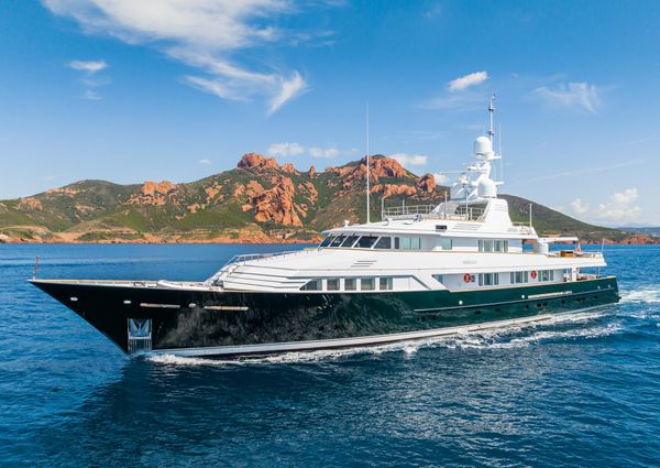 Feadship FEADSHIP image