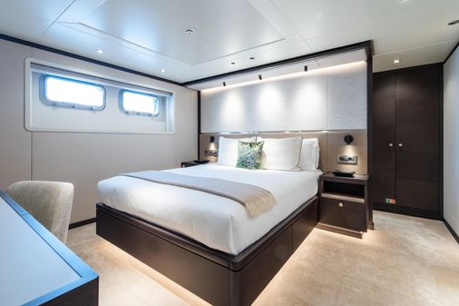 Feadship FEADSHIP image