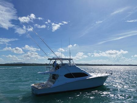 Hatteras 54 Convertible image