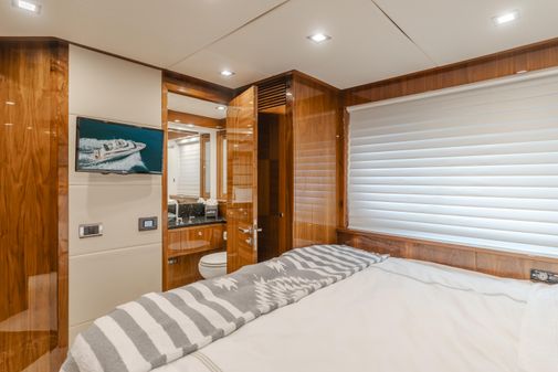 Sunseeker 88 Yacht image