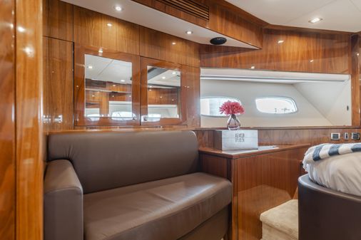 Sunseeker 88 Yacht image