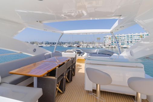 Sunseeker 88 Yacht image