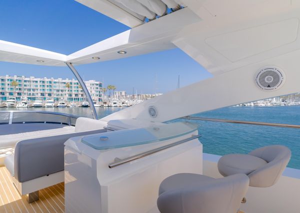 Sunseeker 88 Yacht image