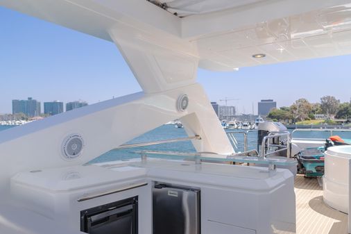 Sunseeker 88 Yacht image