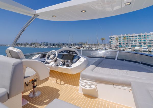 Sunseeker 88 Yacht image