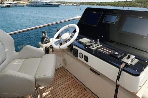 Azimut Fly 60 image