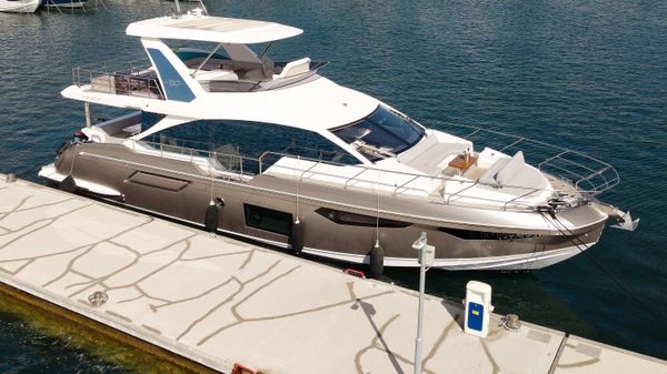 Azimut Fly 60 