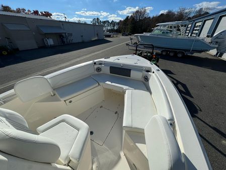 Cobia 240-CENTER-CONSOLE image