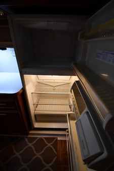 Carver 4207-AFT-CABIN-MOTOR-YACHT image