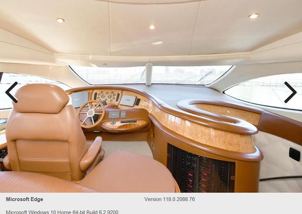 Azimut 68E image