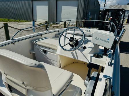 Boston-whaler 130-SUPER-SPORT image