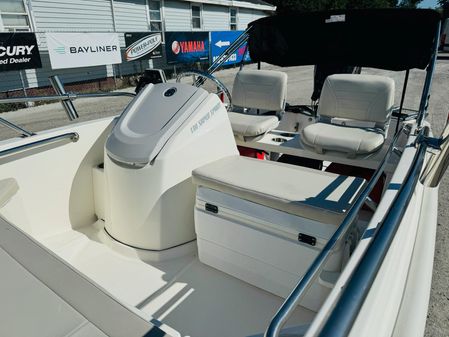 Boston-whaler 130-SUPER-SPORT image