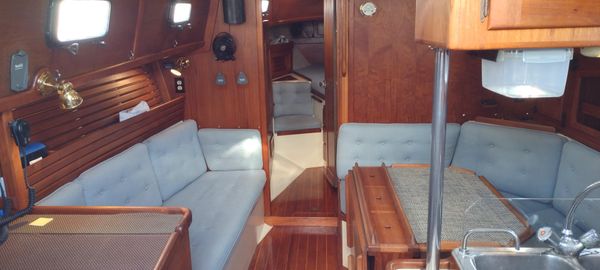 Pacific Seacraft 37 image