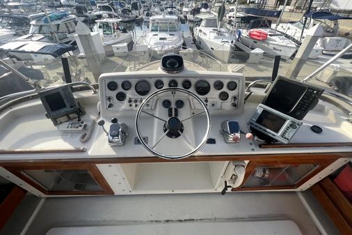 Silverton 40 Aft-Cabin image