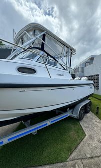 Boston-whaler 23-CONQUEST image