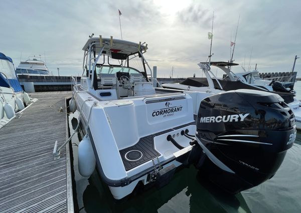 Boston-whaler 26-CONQUEST image