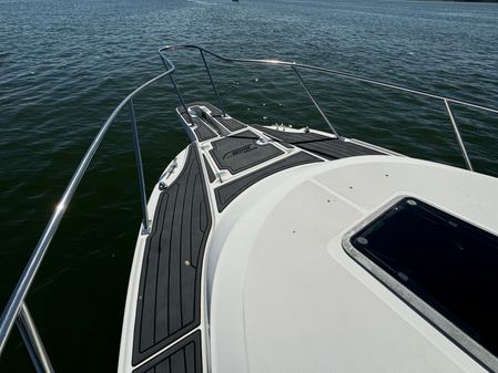 Boston-whaler 26-CONQUEST image