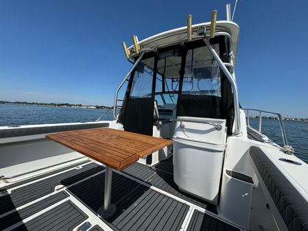 Boston-whaler 26-CONQUEST image